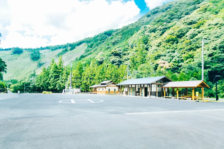 Local Specialty Restaurant