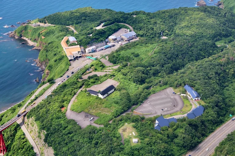 Kaze no Oka Yoneyama (Hill of Wind Yoneyama) - Image 2