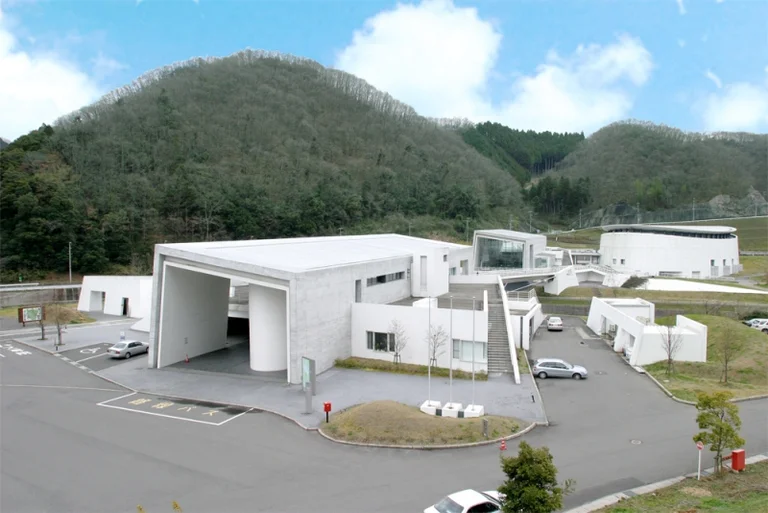 Springs Hiyoshi - Image 2