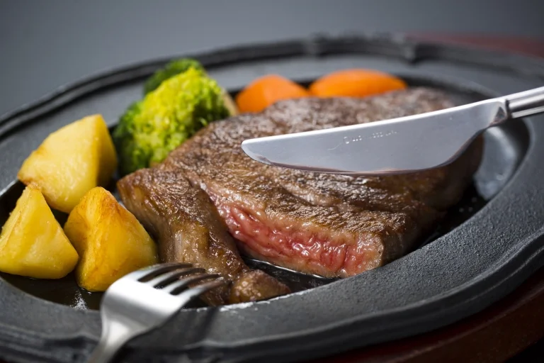 今別牛牛排（300克）