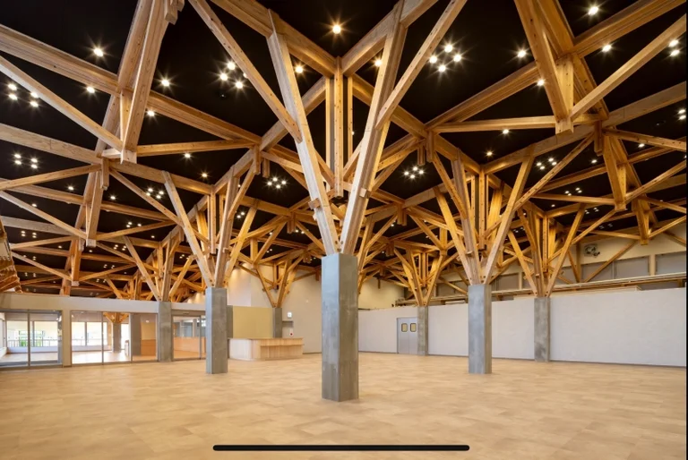 Local Cuisine Restaurant