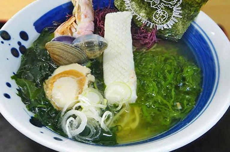 Outdoor Umi-neko Cafe