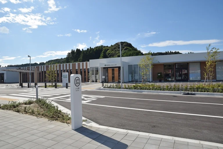 Mutsuzawa Smart Wellness Town - Michi-no-Eki - Tsudoi no Sato
