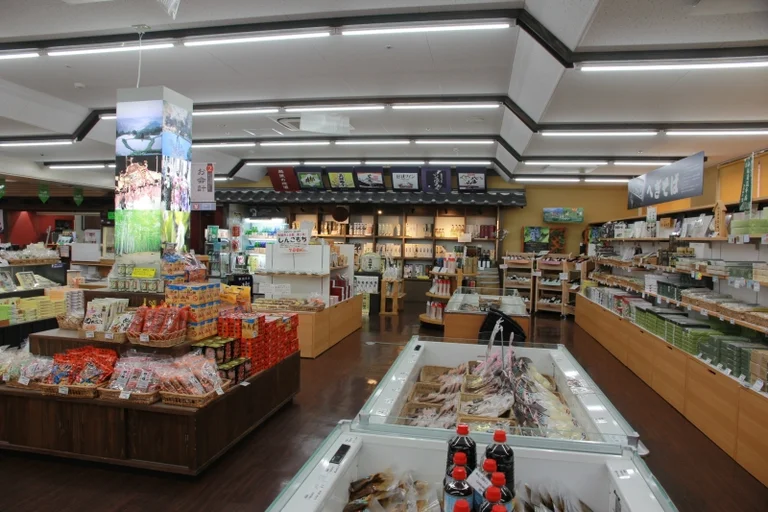 Cross 10 Tokamachi - Image 2