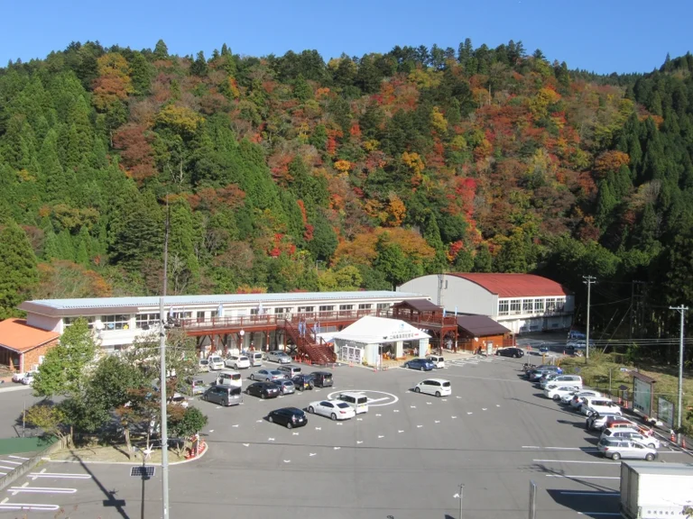 Oku-Eigenji Gorge Village