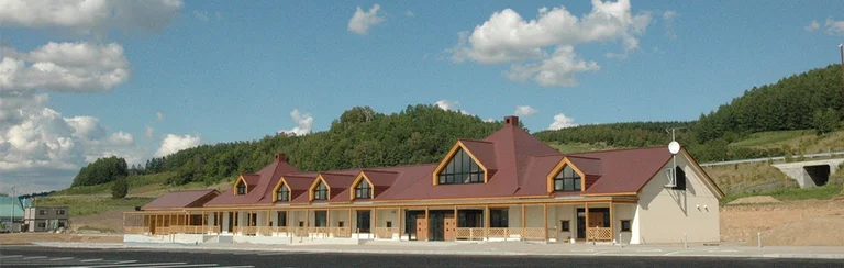 Ehon no Sato Kembuchi (Picture Book Village Kembuchi) - Image 2