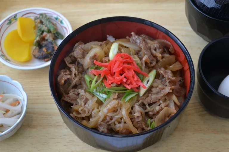 Hachi Kita - Image 3